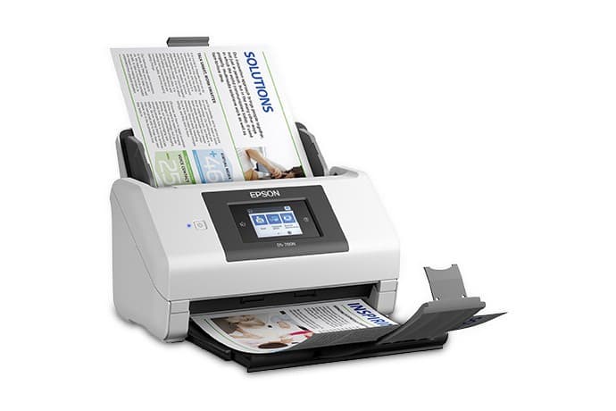Escáner Epson DS-780N vista lateral derecha con documentos en la bandeja de salida